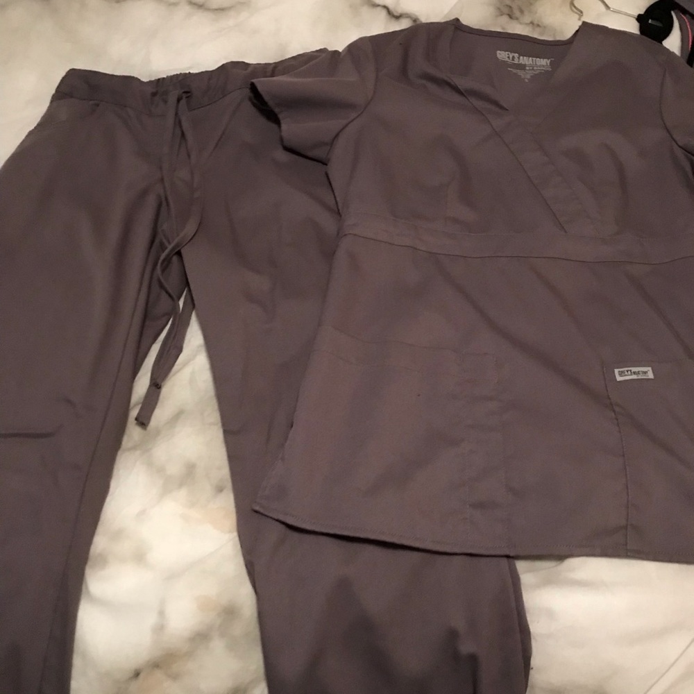 Greys anatomy scrub set